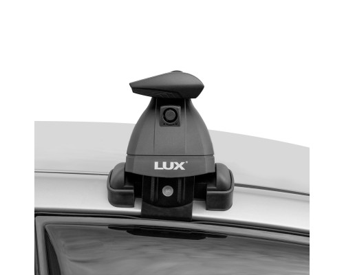 Багажник на крышу 3 LUX (Крыловидные дуги) 110 см черными для Toyota Corolla Fielder XI универсал 2012-… г.в. Фото