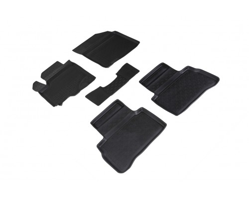 Резиновые коврики с высоким бортом для Suzuki Vitara 2015-н.в. Фото